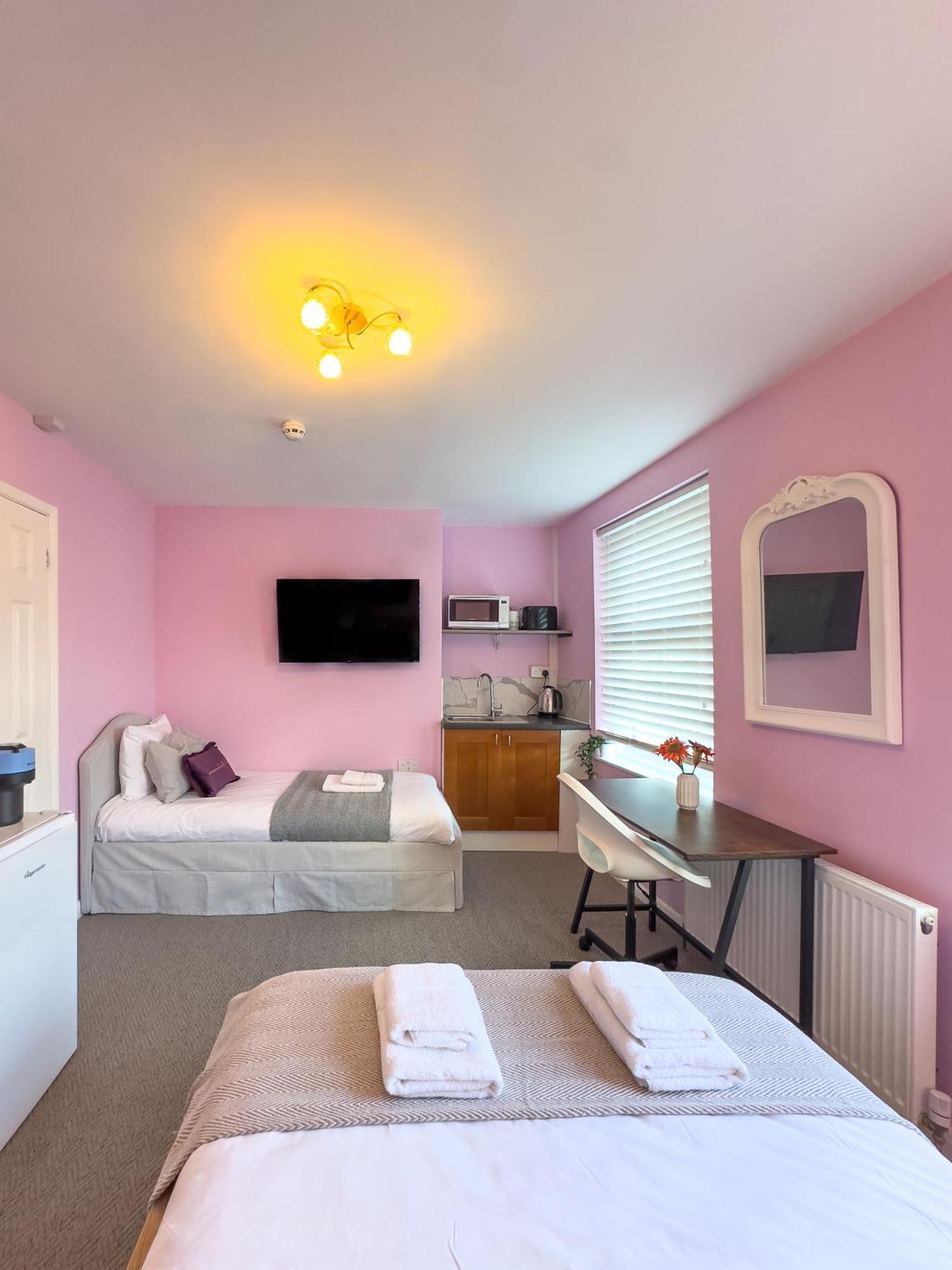 Camden Rooms London Exterior photo